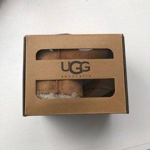 Infant girl UGG boots.